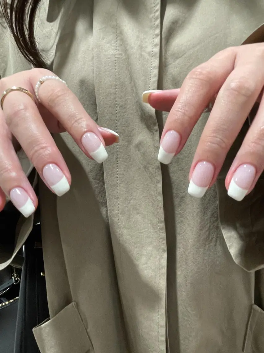 ネイル ハンドネイル clin _のネイルデザイン