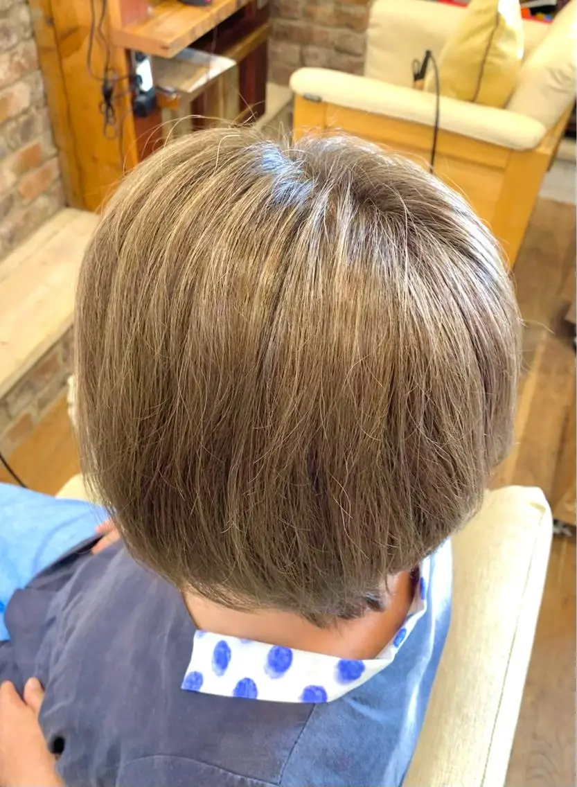 ショート 逗子葉山 ナオイカイラのヘアスタイル
