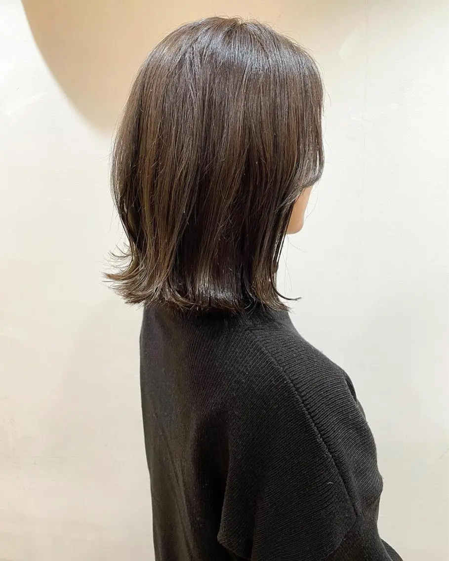 ミディアム カラー あずまぐち めぐみのヘアスタイル