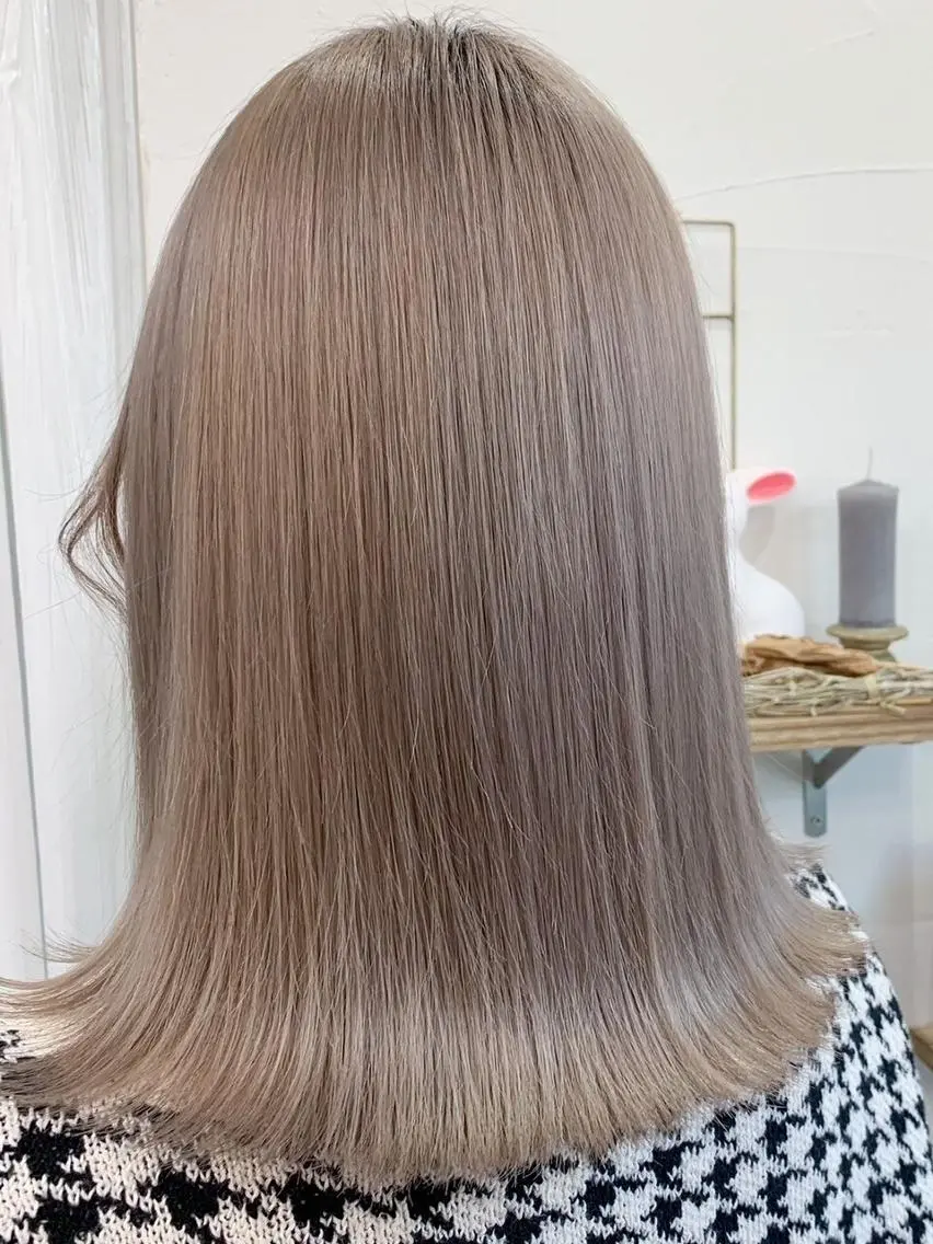 ミディアム ヘアカラー ベージュ*Spica 【ミルクティー】のヘアスタイル