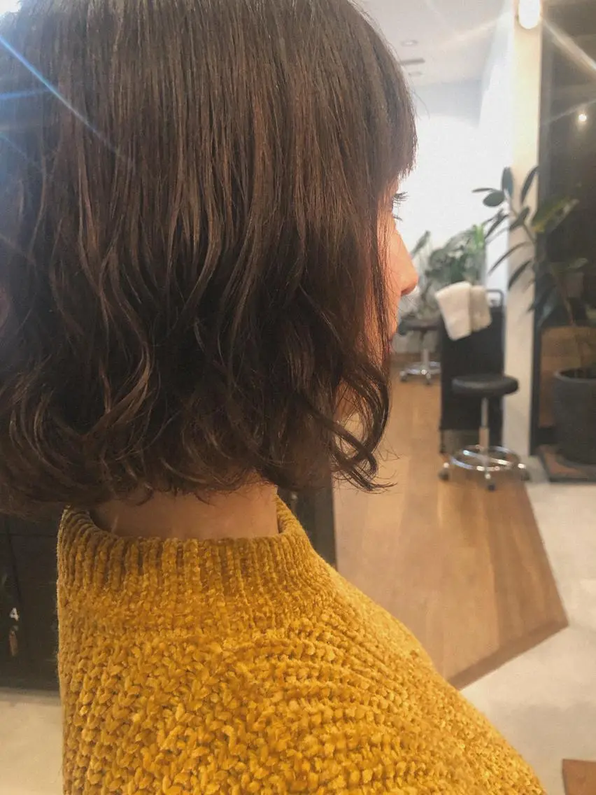 ショート カラー パーマ 名倉 伽奈のヘアスタイル