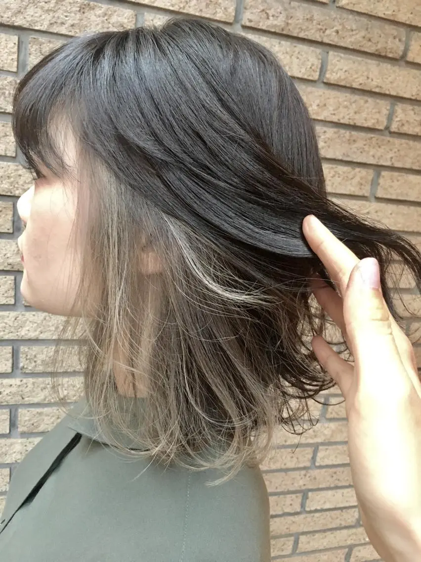 ミディアム カラー 長谷川 香織のヘアスタイル
