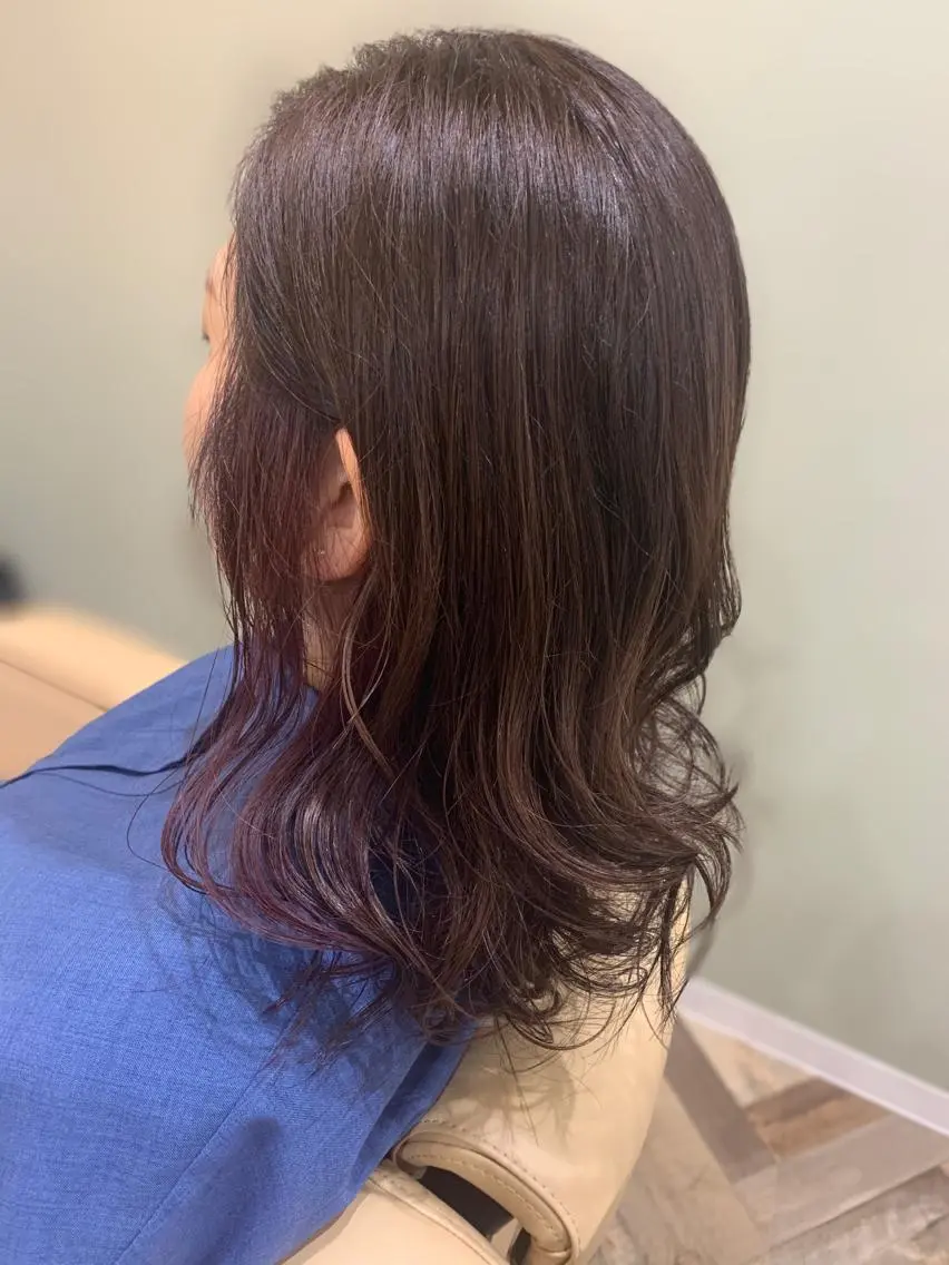 ミディアム カラー 寺本 早希のヘアスタイル