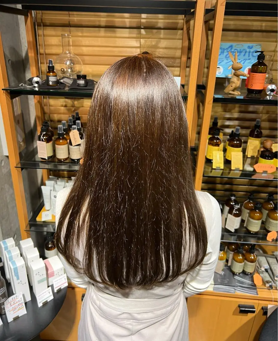 ロング カラー ヘアアレンジ ベージュカラー ミルクティーベージュ 渡部 彩花のヘアスタイル
