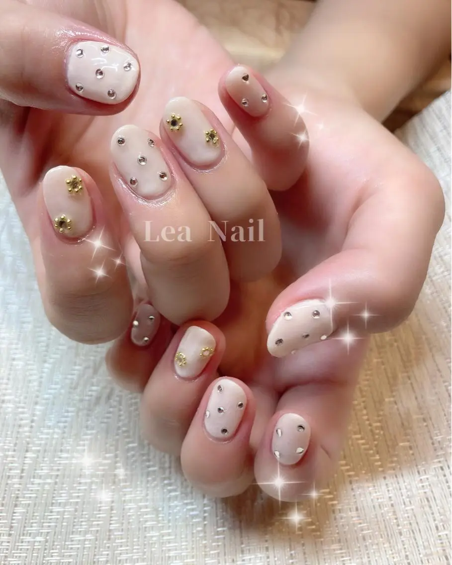 ネイル キラキラネイル Lea Nailのネイルデザイン