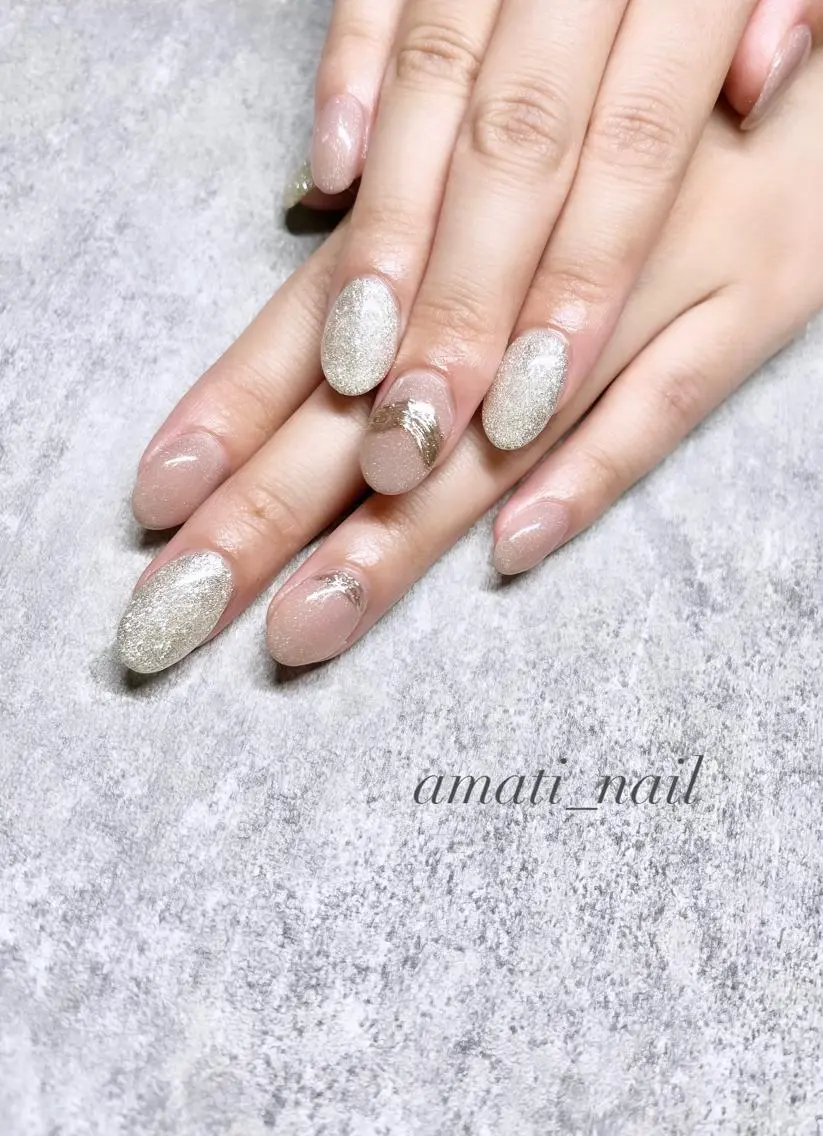 ネイル ラメ(グリッター) マグネットネイル ミラーネイル ニュアンスネイル ワンカラーネイル ハンドネイル amati_nail TAKAKOのネイルデザイン
