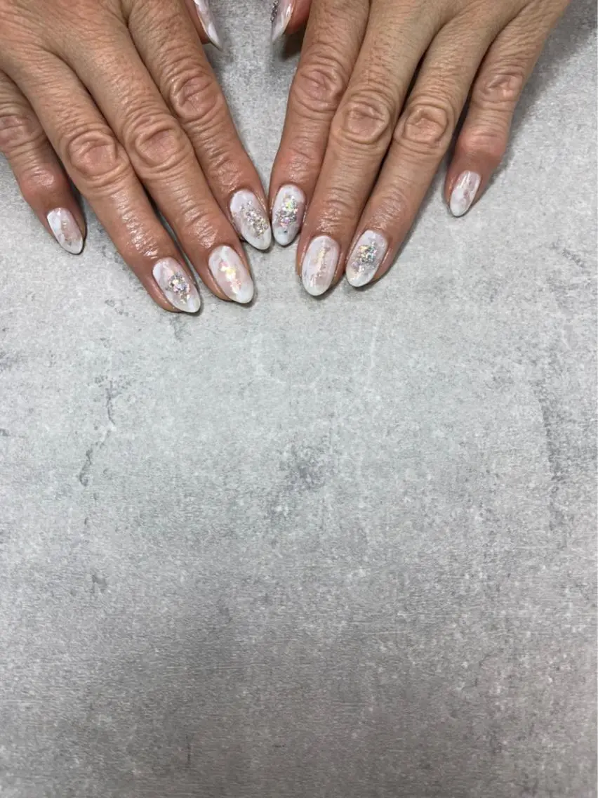 ネイル 大理石ネイル(マーブル) ホワイト ハンドネイル ハンドケア FASTNAIL PLUS 新宿店のネイルデザイン