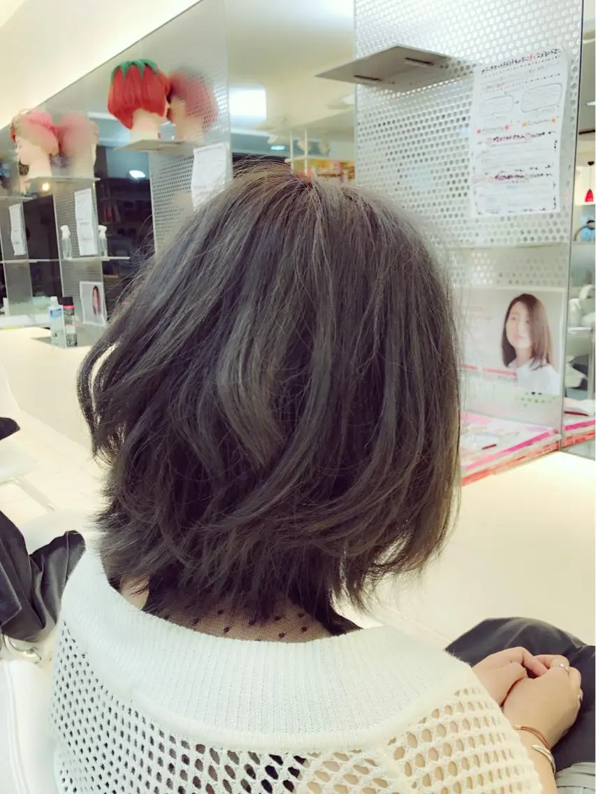 ミディアム ショート特化 💐川崎希💐のヘアスタイル