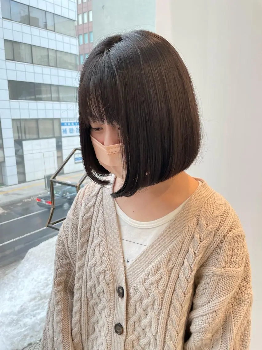 ショート ボブ 岩戸 新のヘアスタイル