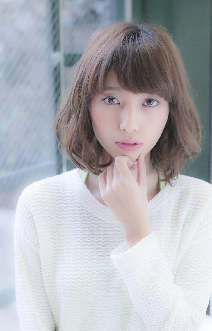 ミディアム ボブ YOKOI SHINJIのヘアスタイル