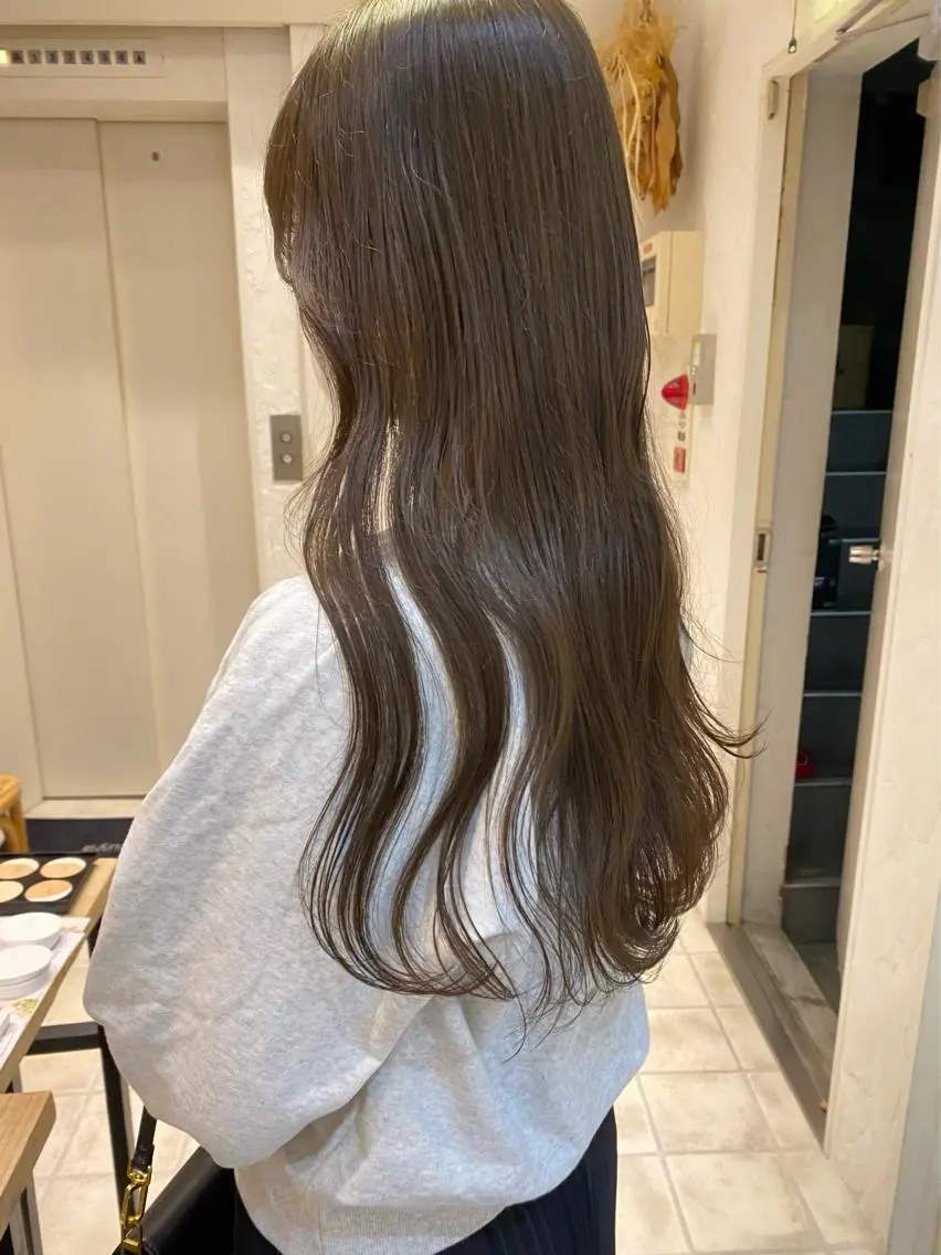 ロング カラー ベージュカラー オリーブベージュ オリーブカラー 🌟アレンジが似合う カラー🌟Rumiのヘアスタイル