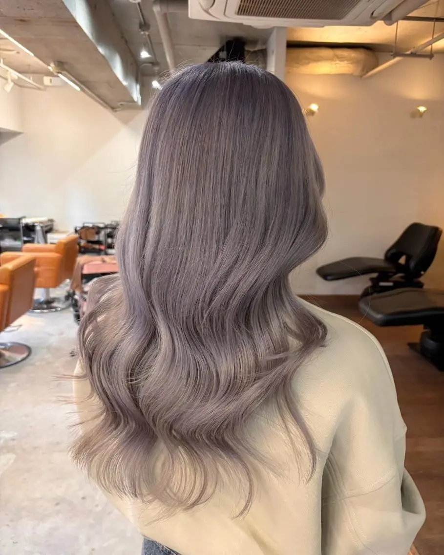 ロング カラー ショートボブ バレイヤージュ ベージュカラー 黒髪 ブリーチ カット ヘアカラー ili 梅田のヘアスタイル