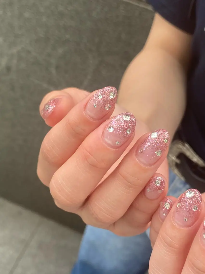 ネイル グラデーション キラキラネイル Ann nailのネイルデザイン