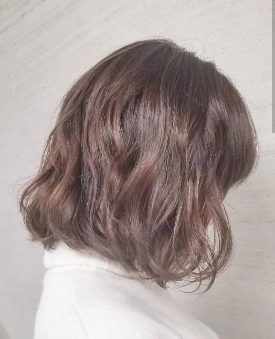 ミディアム カラー ミディアムパーマ カット ヘアカラー 石井 静のヘアスタイル