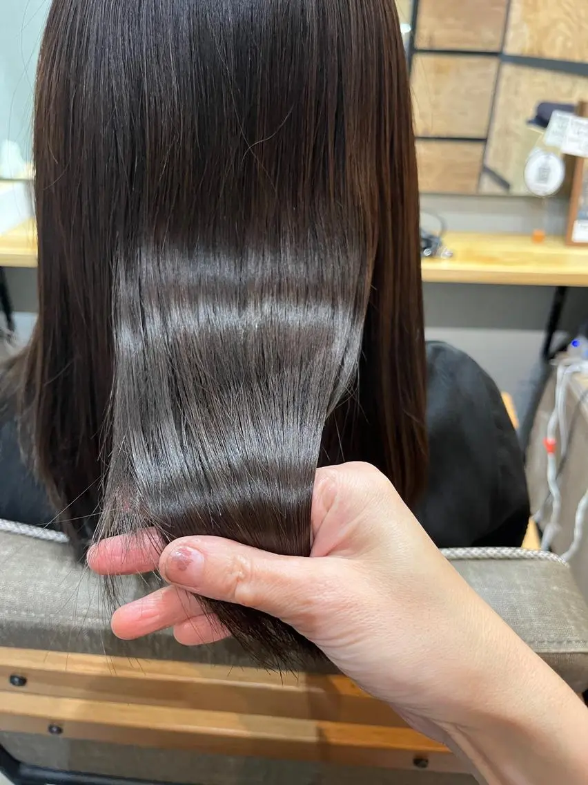 ロング カラー パーマ ヘアアレンジ メンズ キッズ ネイル マツエク・マツパ アイブロウ メンズブリーチ メンズハイライト メンズインナーカラー メンズ韓国風 ブリーチ 久木原 ゆりのヘアスタイル