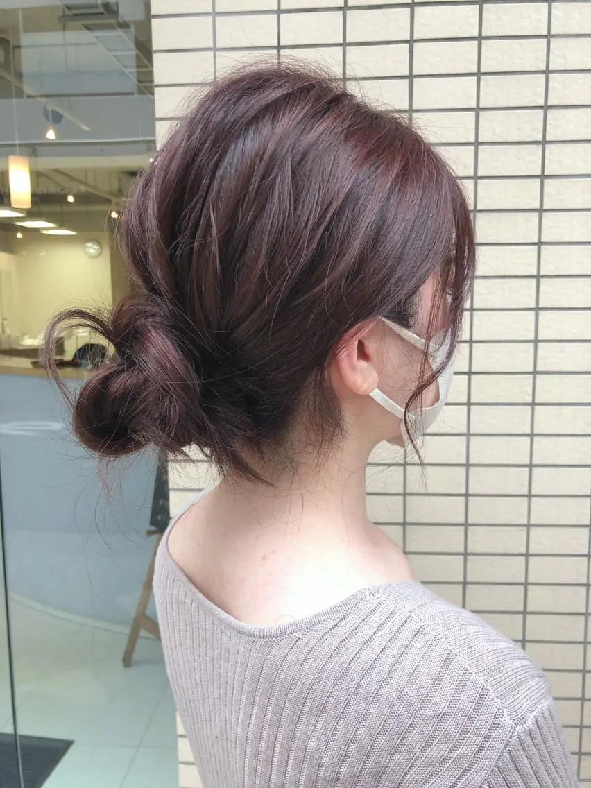 ロング お団子ヘア カット 縮毛矯正 阿部 美咲のヘアスタイル