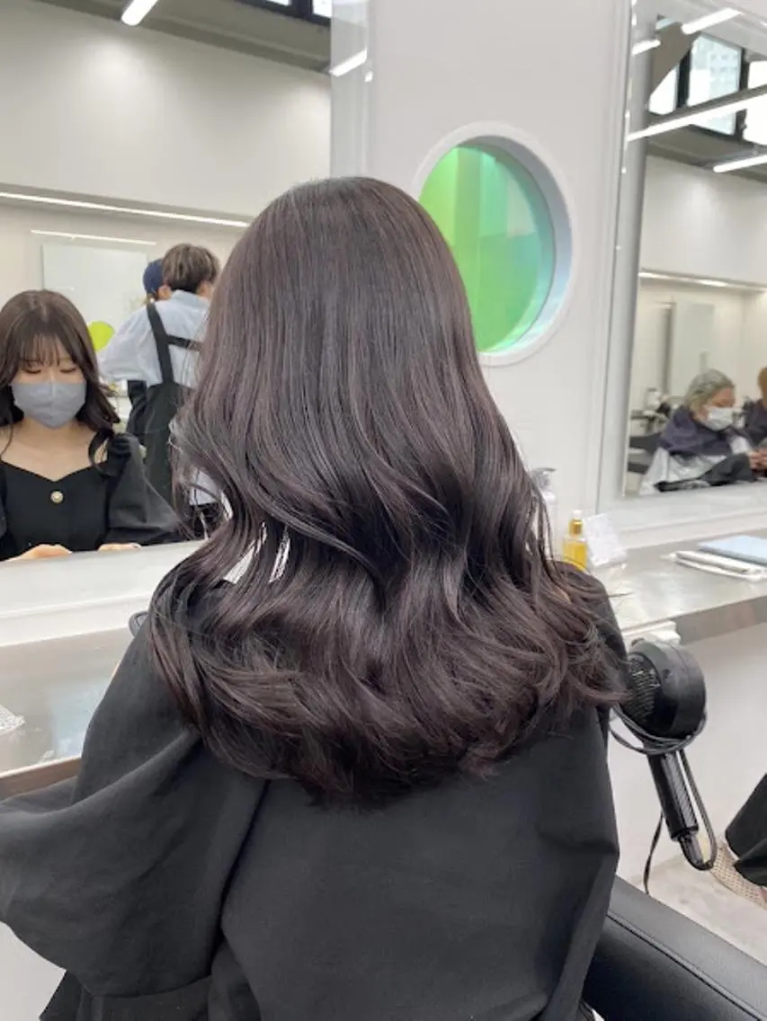 カラー 🪞【公式】SHE 池袋🪞のヘアスタイル