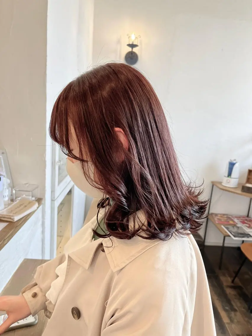 ミディアム カラー ブリーチ ブラウンカラー ブリーチなしカラー ピンクカラー 卒業式のヘアスタイル 伊藤ゆかり/髪質改善 /透明感カラーのヘアスタイル