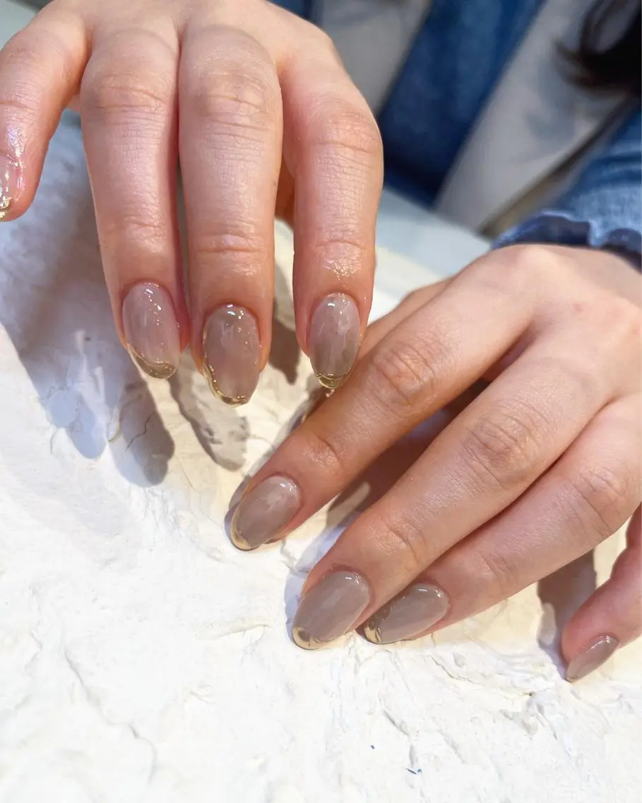 ネイル ゴールド ミラーネイル nail* runa🌻のネイルデザイン