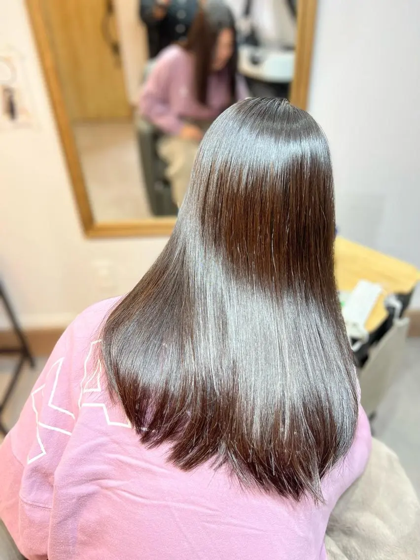 ロング 縮毛矯正 カット 縮毛矯正 トリートメント フェムフィット導入 個室空間✨佐藤華成のヘアスタイル