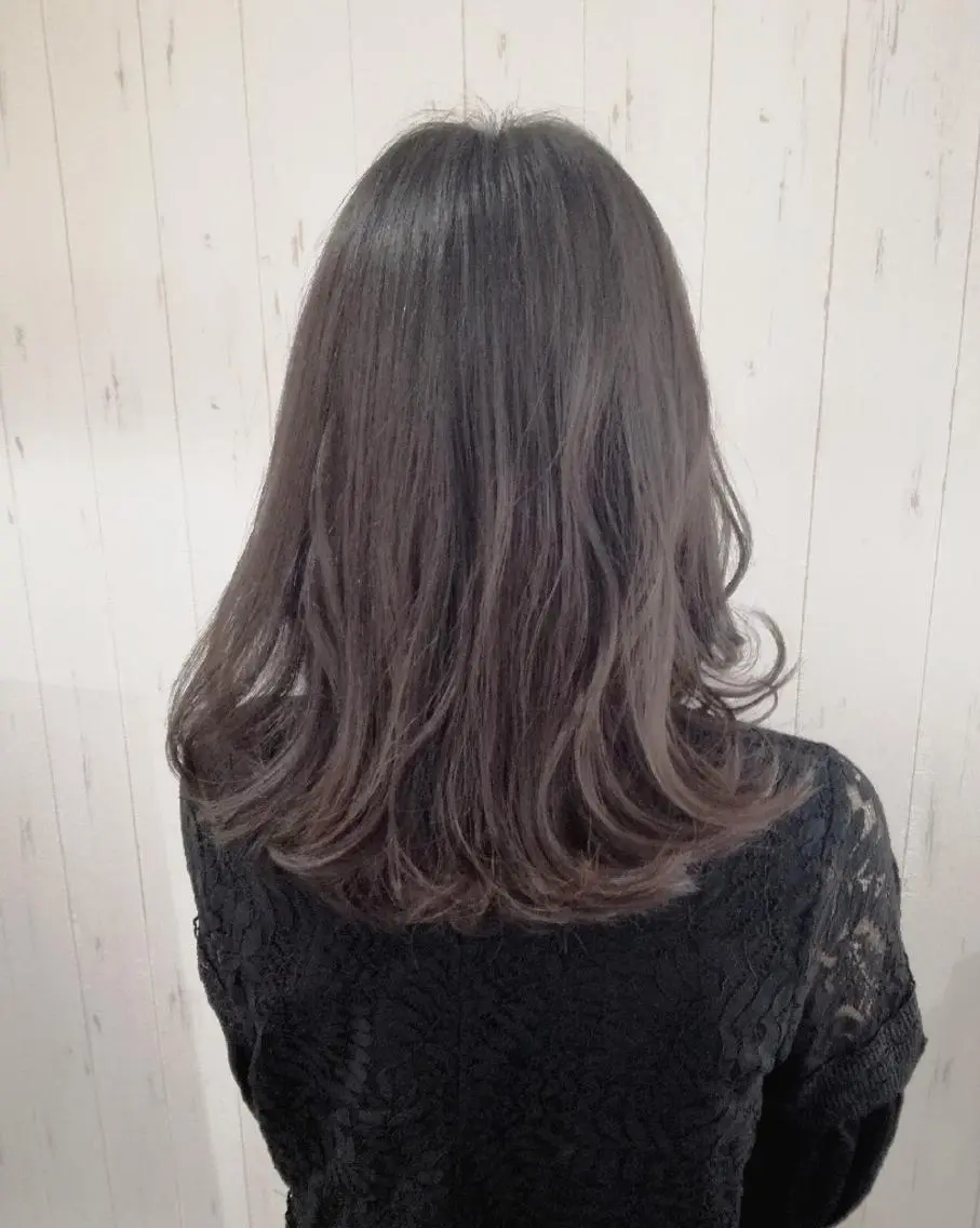 ミディアム カラー ベージュカラー 西川 敏夫のヘアスタイル