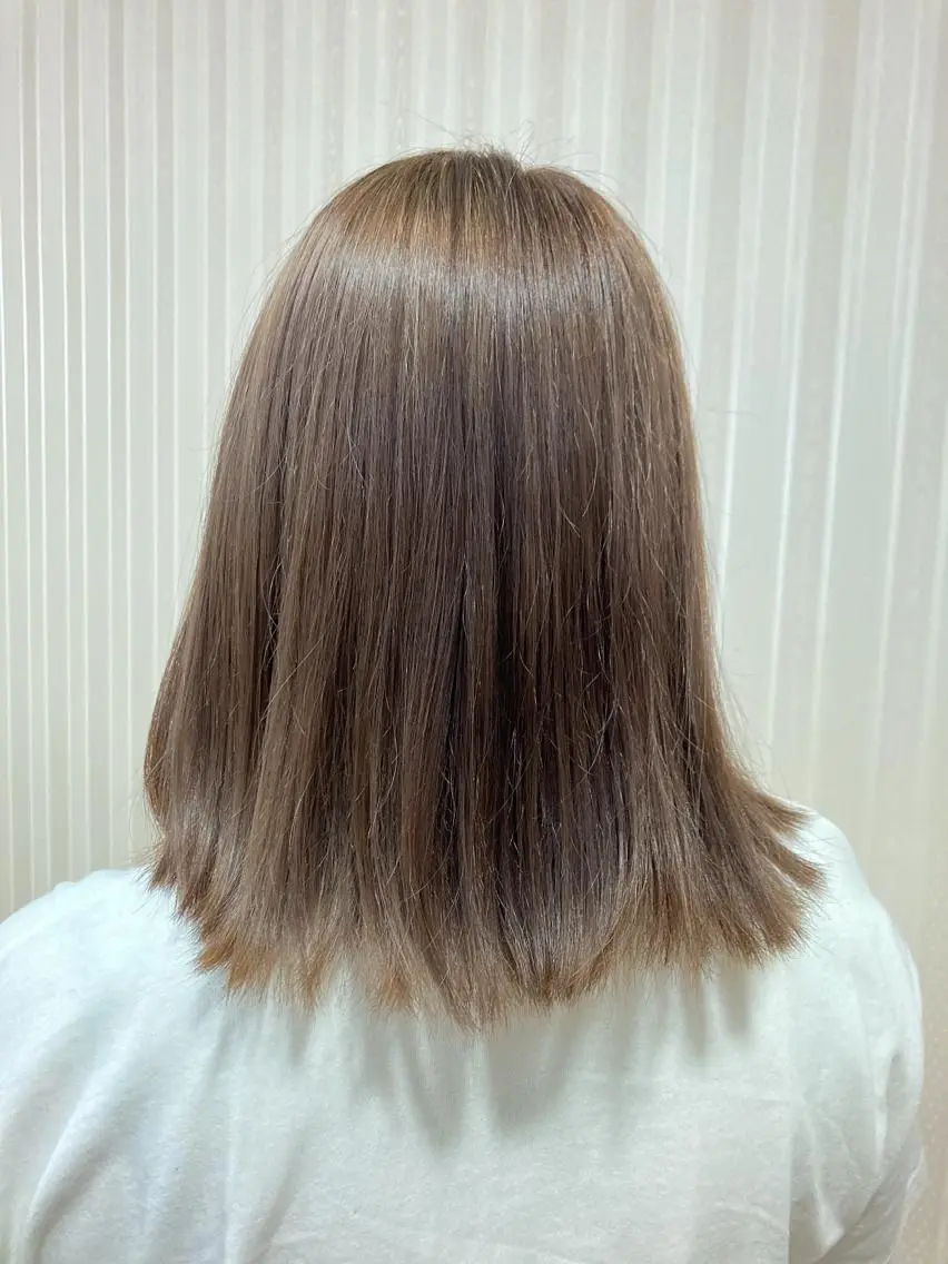 ミディアム カラー ベージュカラー ブリーチ 透明感カラー 谷口 真代のヘアスタイル