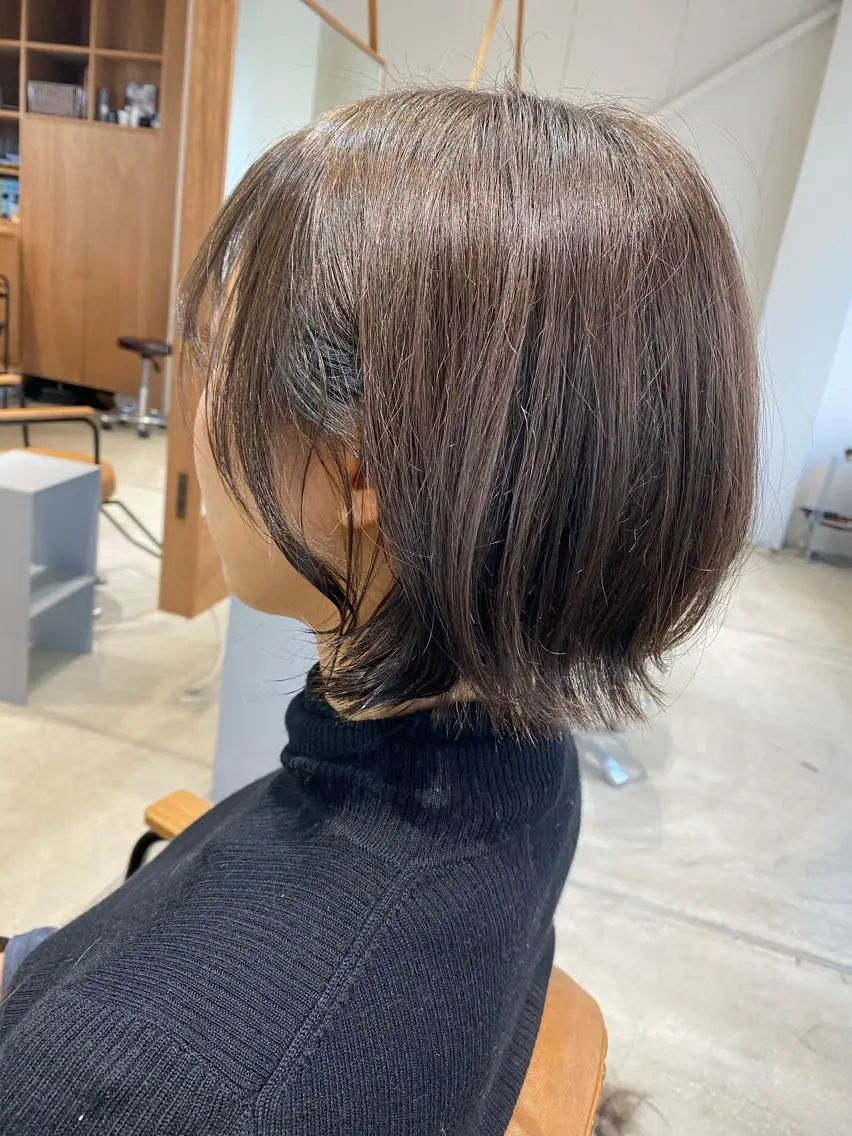 ショート カラー 似合わせレイヤー 阿波座/ふじむらのヘアスタイル