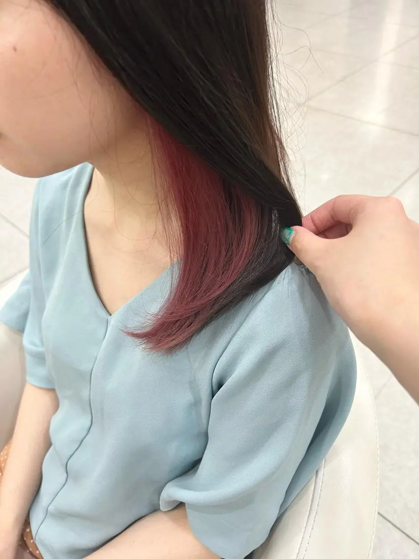 カラー ブリーチ インナーカラー 💎Eleanor ニイナ💎のヘアスタイル