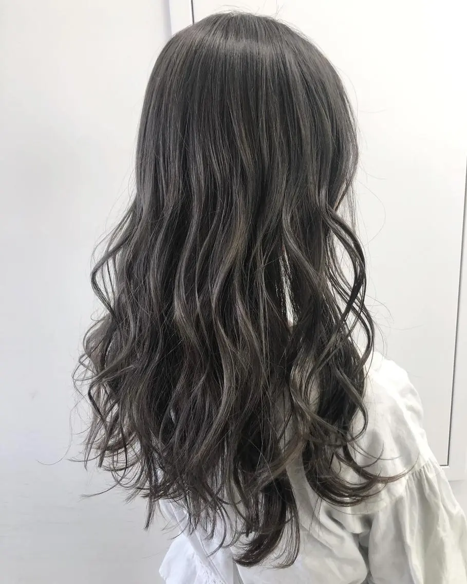 セミロング 似合わせ💖トレンド ✨TAKAMI😊のヘアスタイル