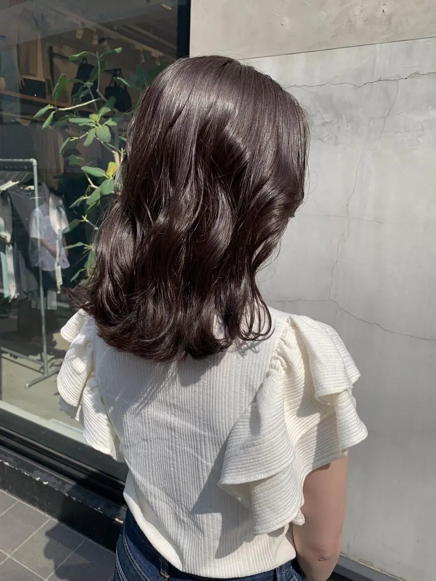 ミディアム カラー ヘアアレンジ カット ヘアカラー トリートメント yuka .のヘアスタイル