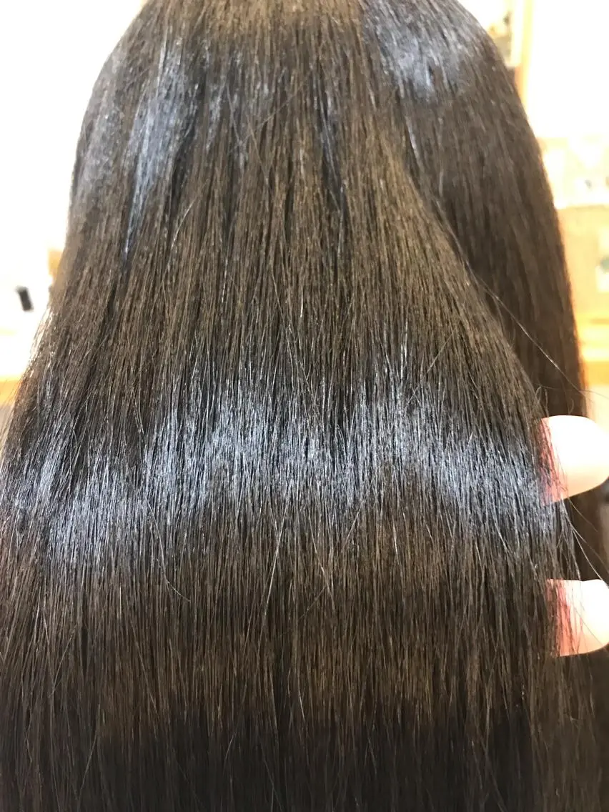 セミロング カット ヘアカラー トリートメント エイト ウメダのヘアスタイル