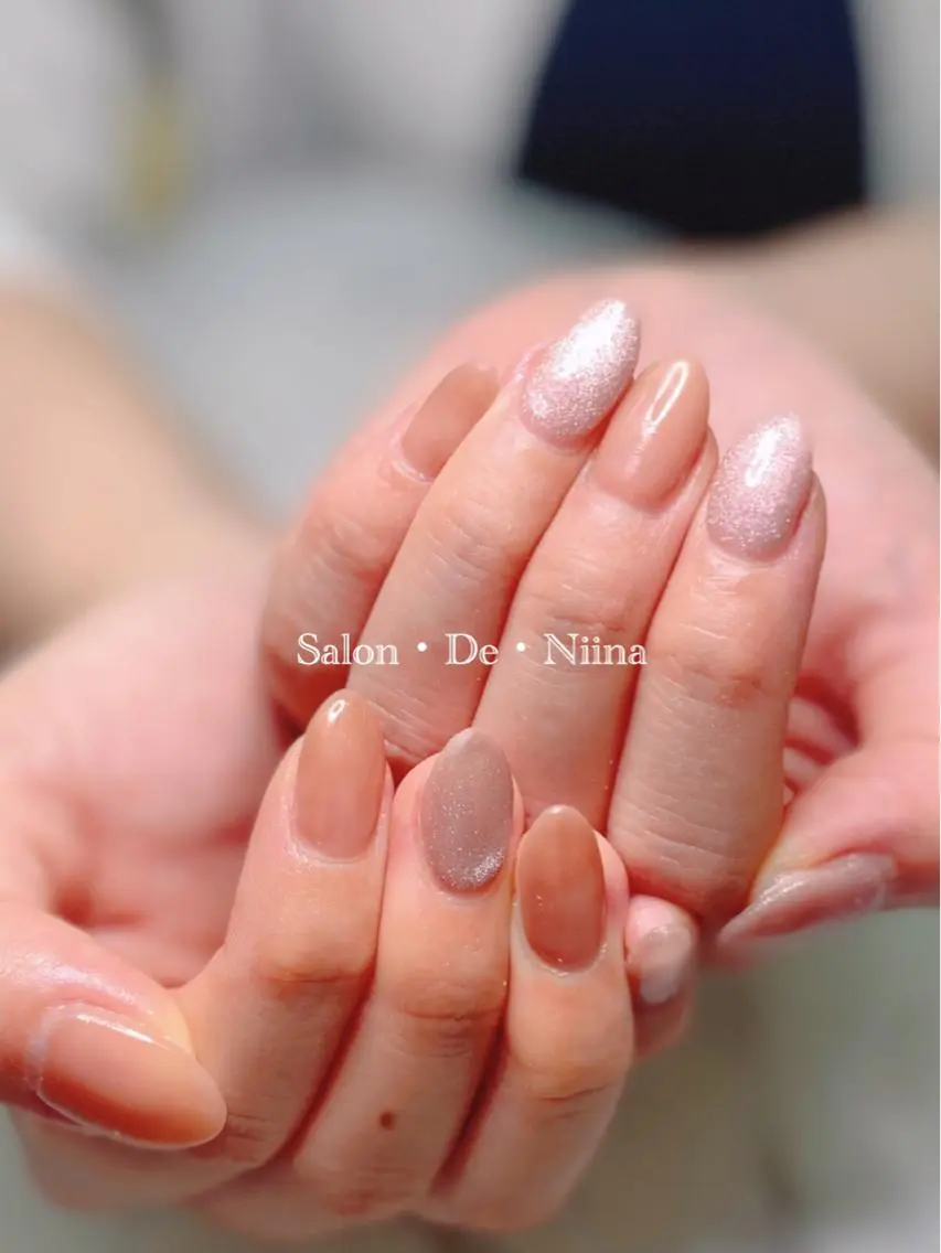 ネイル マグネットネイル ボディビルダーSal on.DeNiinaのネイルデザイン