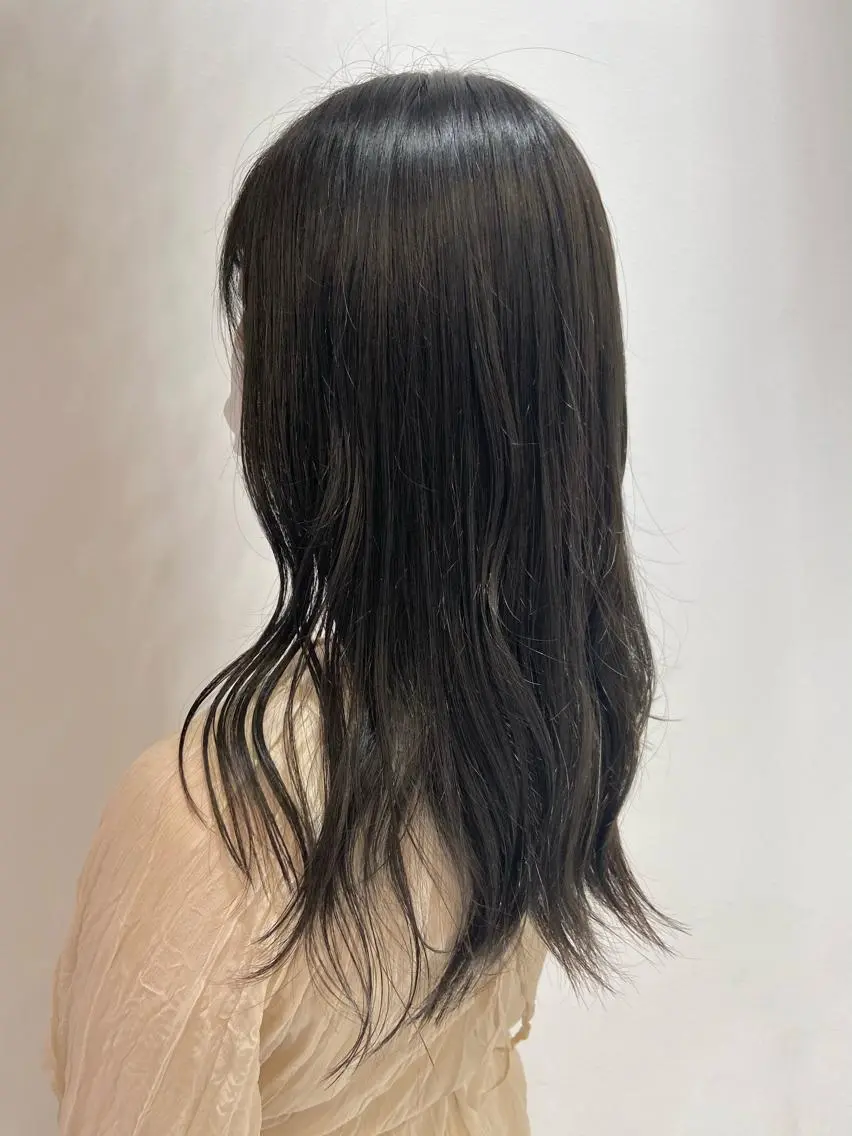ミディアム カラー カット ヘアカラー トリートメント 🐺ウルフ/レイヤー 似合わせ‎🤍沙羅のヘアスタイル