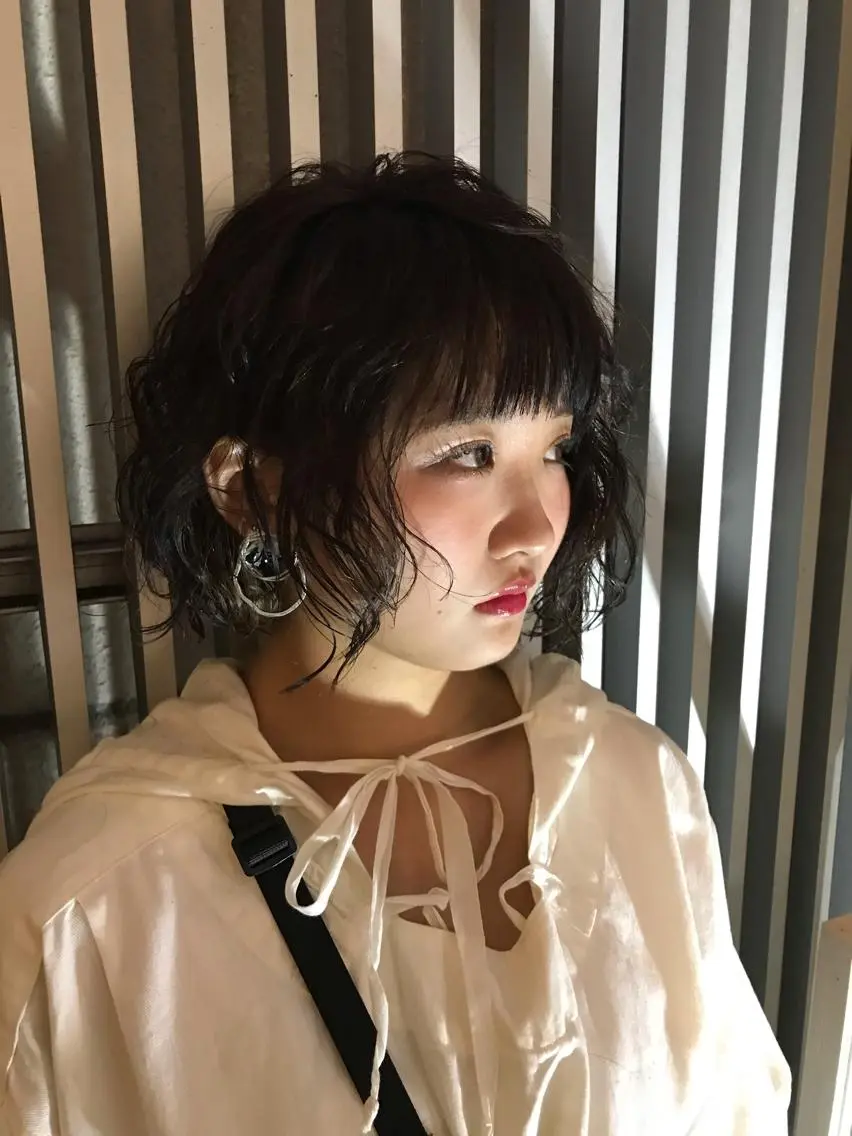 ショート パーマ 安藤 沙妃のヘアスタイル