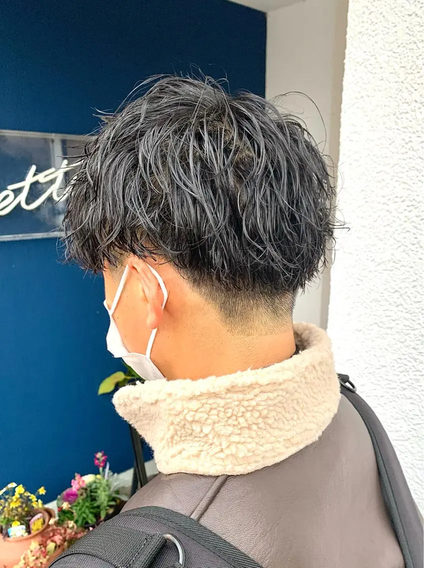 ショート パーマ ヘアアレンジ メンズ メンズパーマ ツイストスパイラルパーマ 波巻きパーマ スパイラルパーマ メンズパーマ職人 加藤 弘貴のヘアスタイル