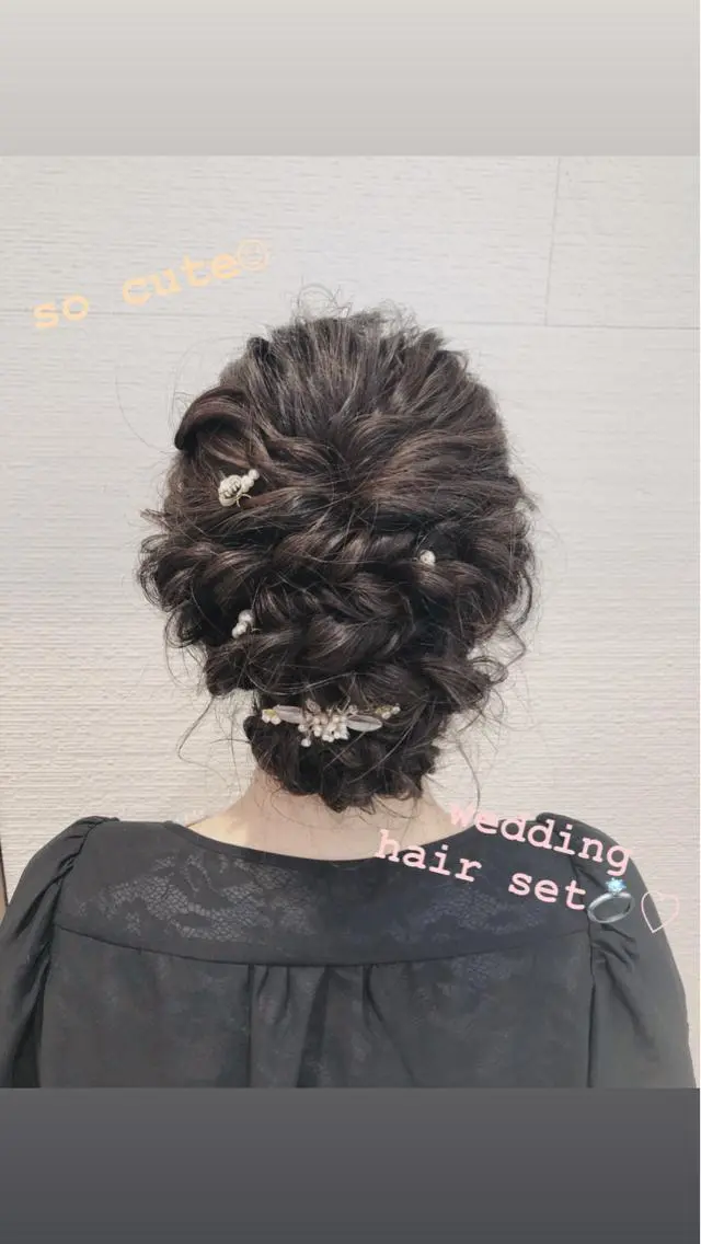 ロング ヘアアレンジ 赤阪 優奈のヘアスタイル