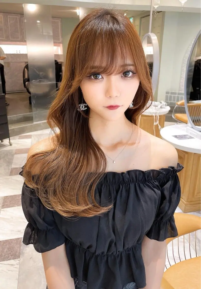 ロング カラー ベージュカラー 黒髪 ブリーチ ブルーカラー ブルーブラック カット ヘアカラー トリートメント 木屋元一/透明感 /前髪/レイヤーのヘアスタイル