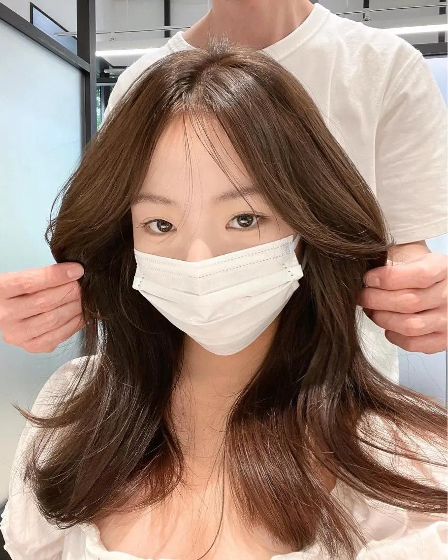 セミロング カット ヘアカラー トリートメント 韓国レイヤーカット 髪質改善▫️水野有真のヘアスタイル