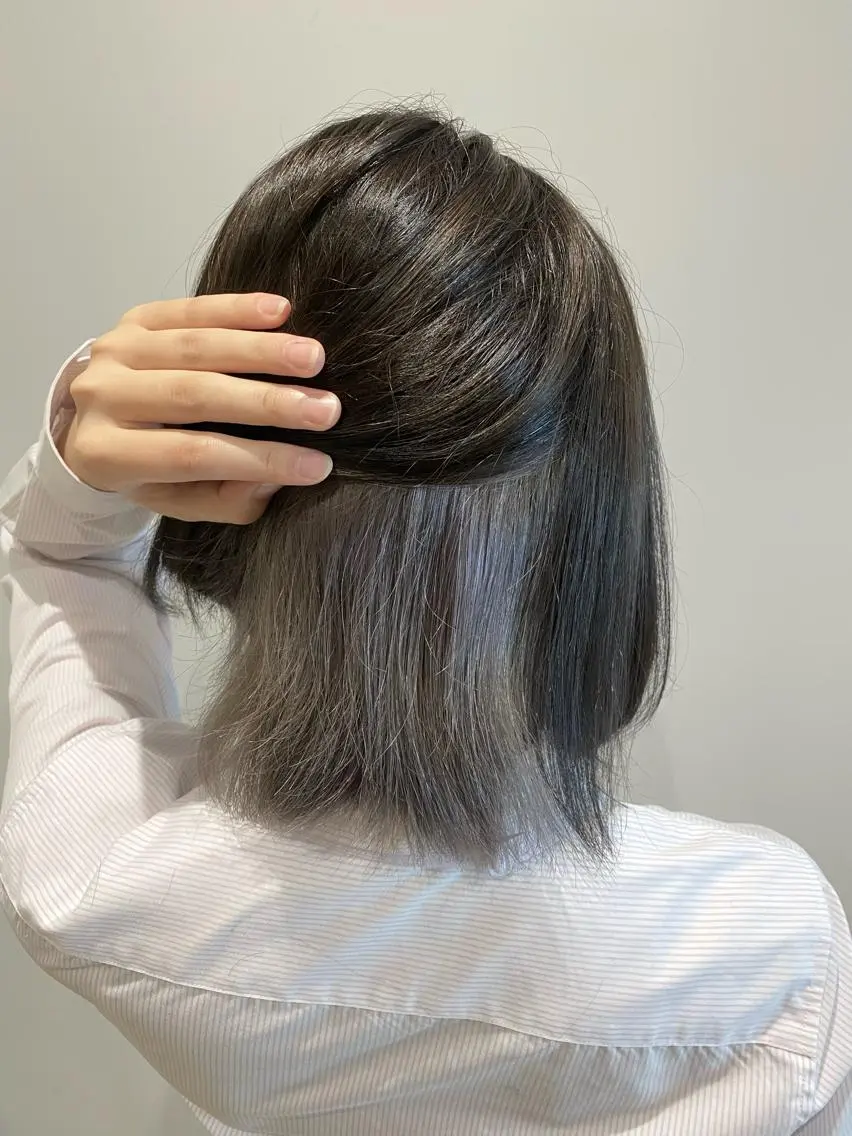 ショート カラー ブリーチ インナーカラー シルバー 艶髪🌿美髪 大塚礼乃【西荻窪】のヘアスタイル