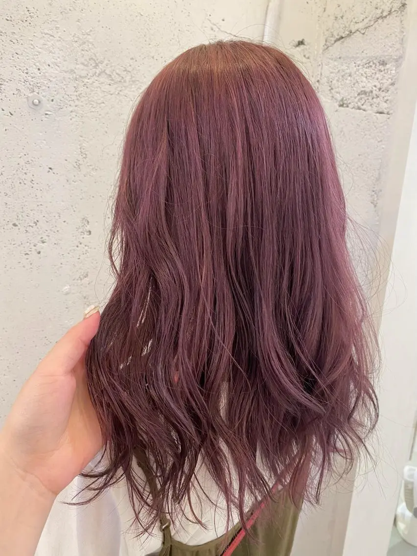 ロング カラー ラベンダーカラー ラベンダーピンク ピンクカラー 髪質改善 天神最安値エクステ カラーレイヤーカットのヘアスタイル