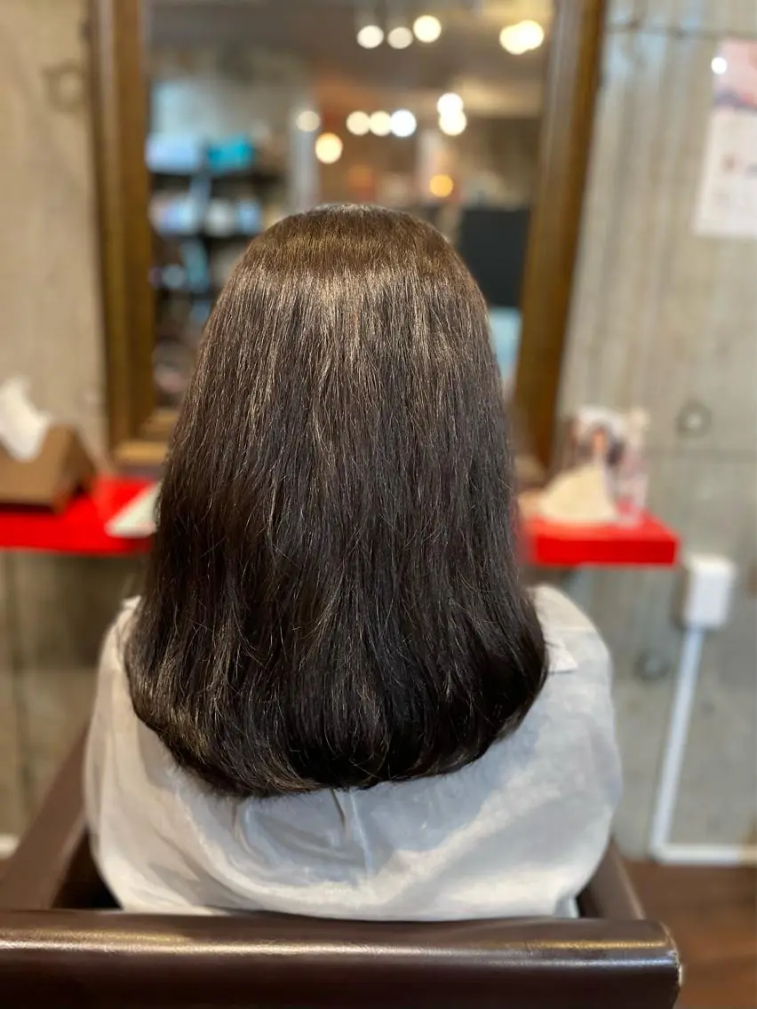 セミロング カラー アッシュ natsumi 🌷のヘアスタイル