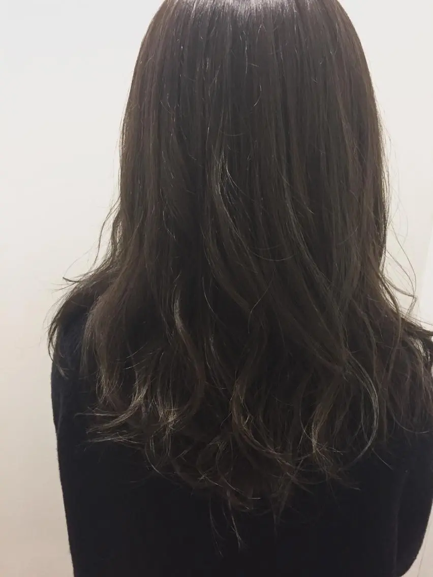ロング カラー 透明感カラー グレージュ ハイライトカラー ハイライト HAUS 片山みほのヘアスタイル