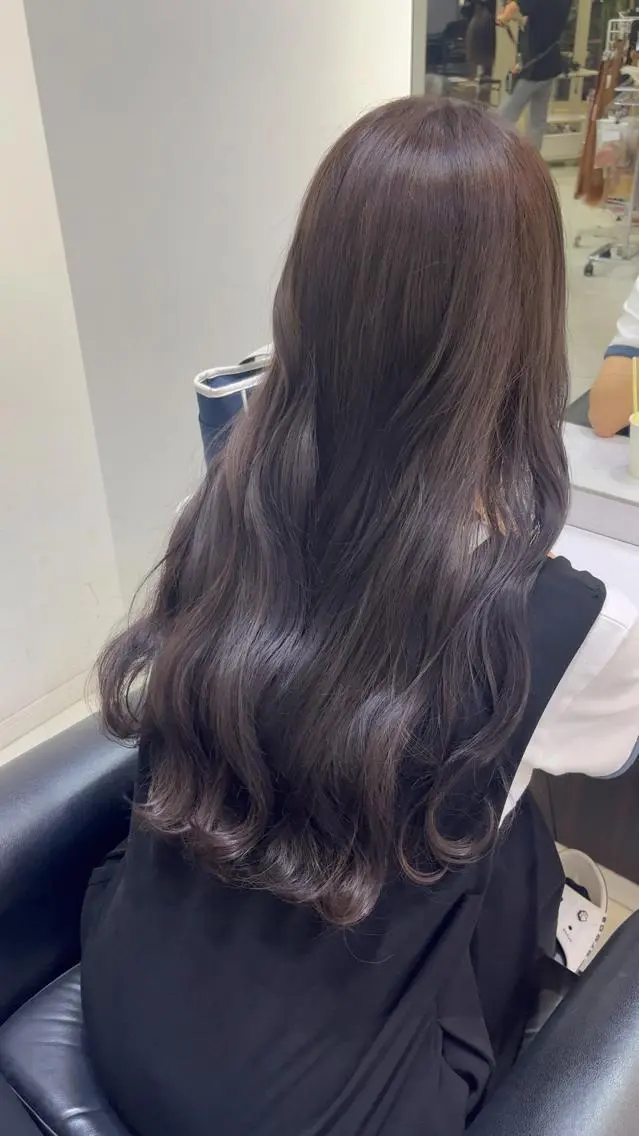 ロング ヘアカラー mickey Yuinaのヘアスタイル