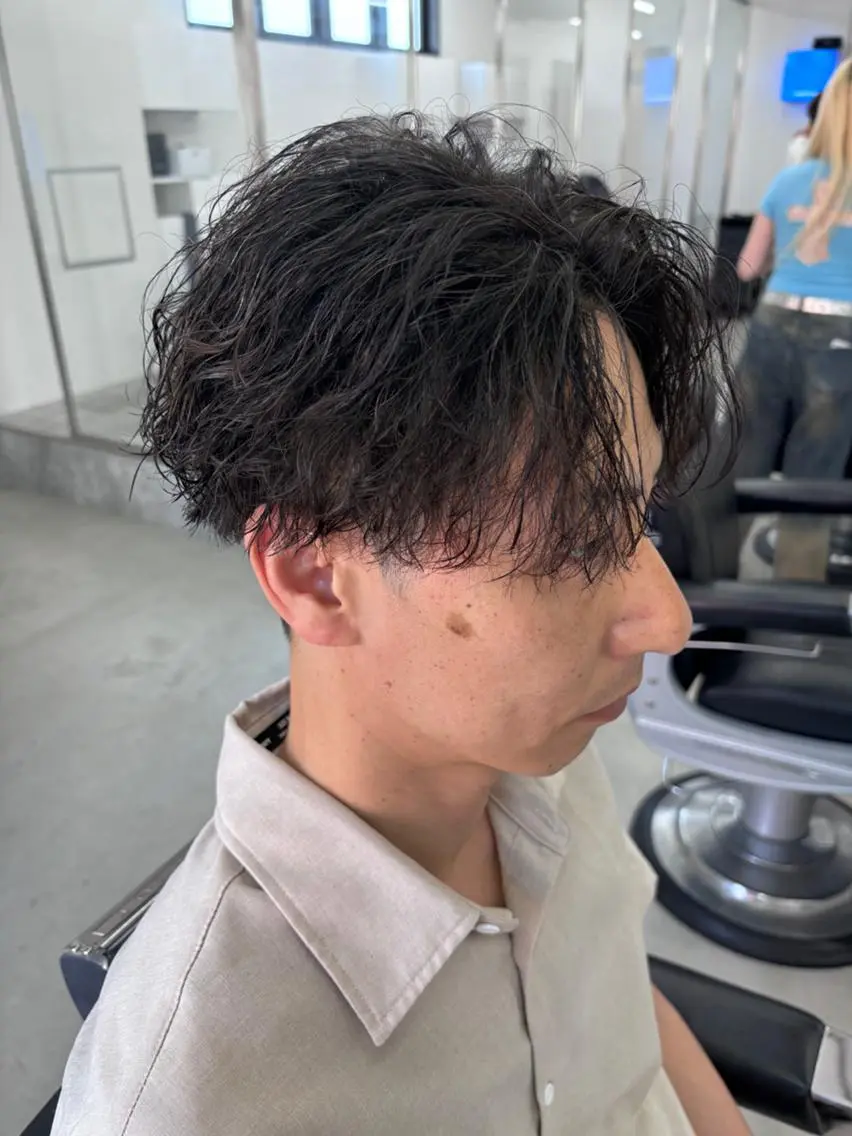 メンズ メンズパーマ 波巻きパーマ Lond LOGANのヘアスタイル