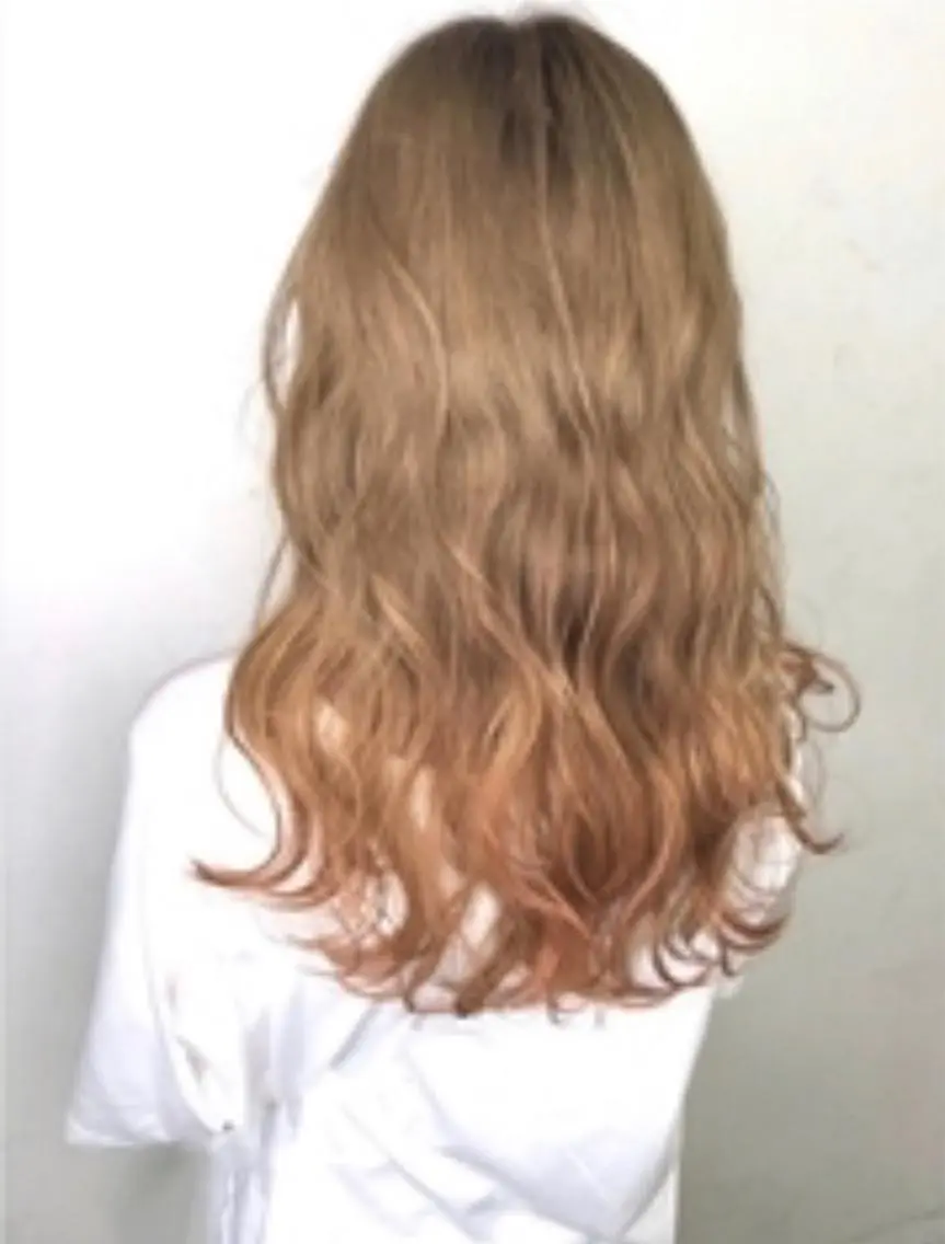 カラー 堤 麻衣子のヘアスタイル
