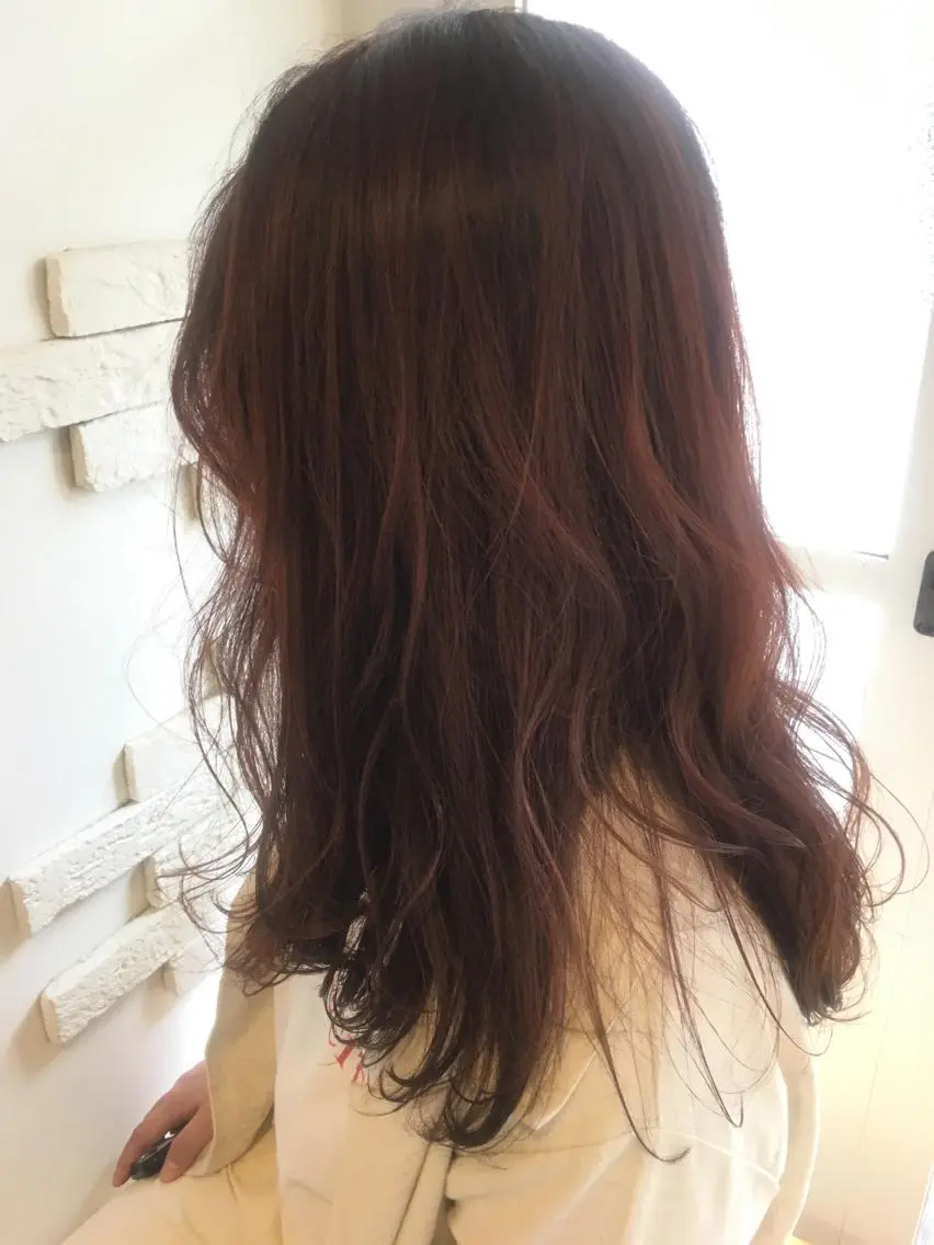 ロング カラー 清水 早織のヘアスタイル