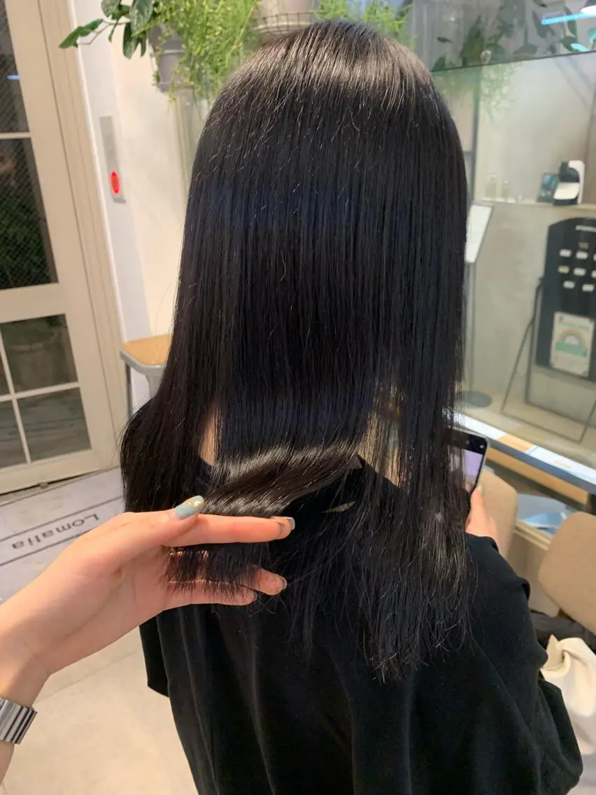 セミロング 縮毛矯正 カット 縮毛矯正 トリートメント REINA☁️透明感 カラー/ぷつっと♡のヘアスタイル