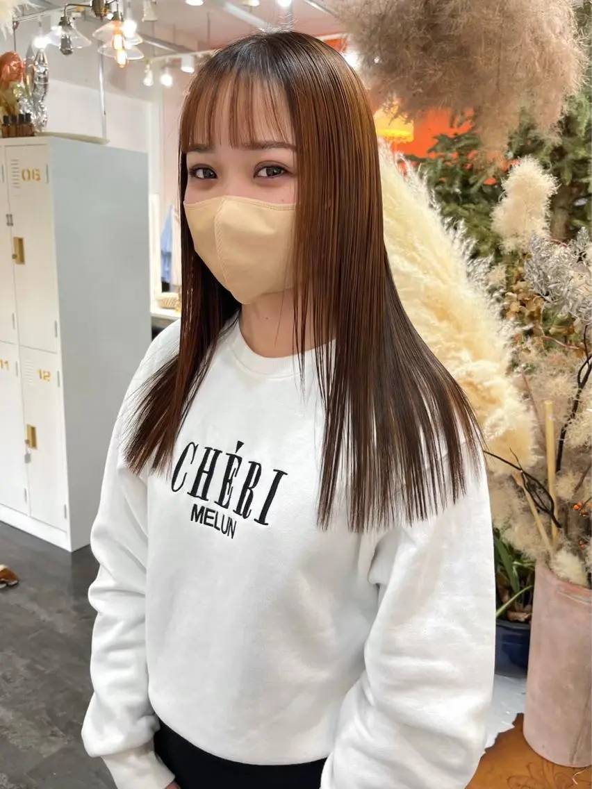 ロング ｰYUIMARLｰ momokaのヘアスタイル