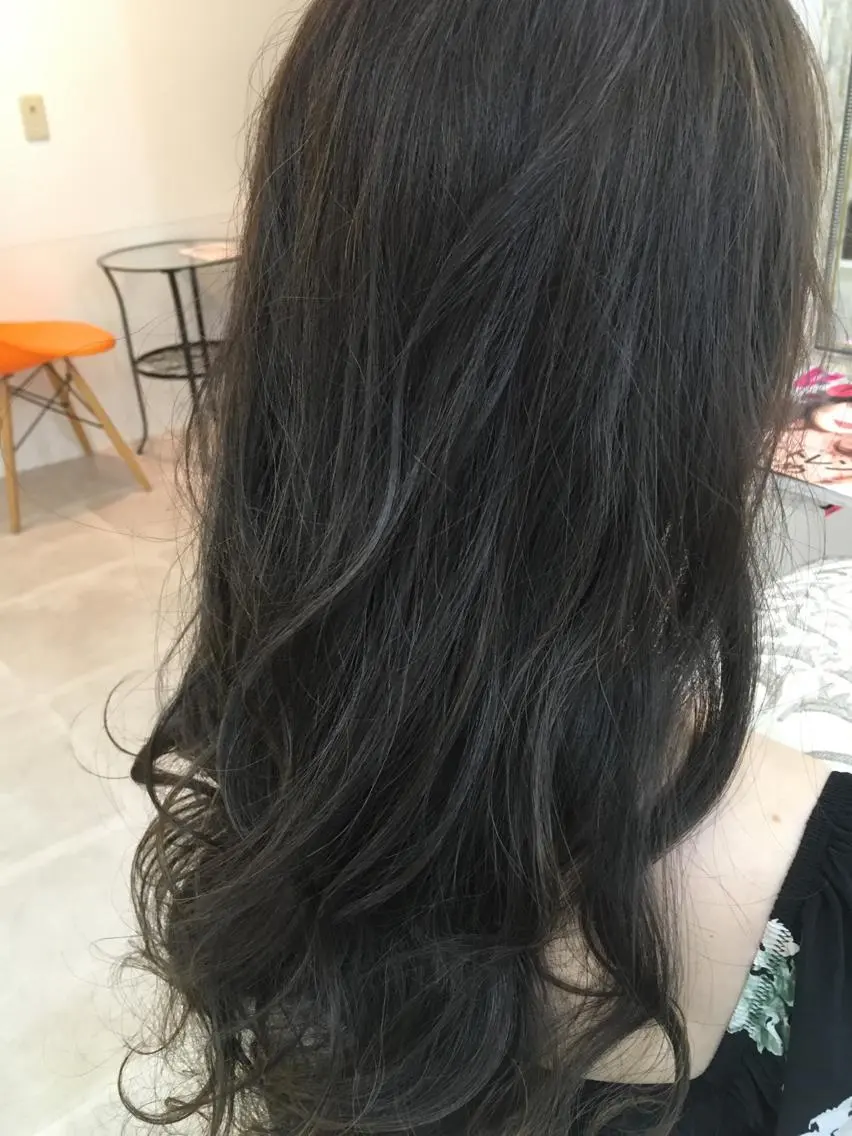 セミロング ロング カラー 髪質改善 中川　翔のヘアスタイル