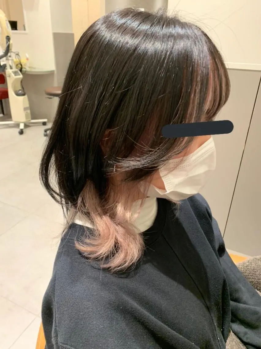 ミディアム カラー 若狭 彩花のヘアスタイル